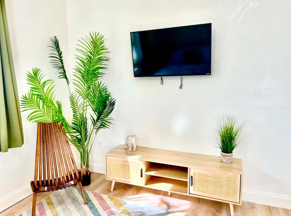 Enchanting Cozy Apartment 10 Min Away From Airport, Calle 8, Brickell, Coral Gables, The Beach And More! Miami Kültér fotó